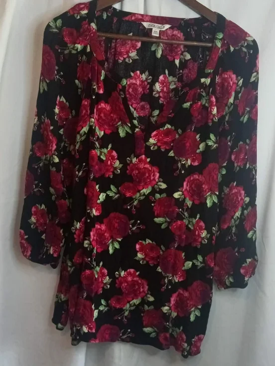 XXXL Plus Pioneer Woman Black Shirt Red Rose 3X Office V-Neck Flowy Floral Soft - Picture 2 of 6